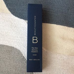 Beauty counter tint skin SAND - brand new